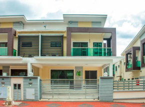 TROPICAL LIVINGS MERU IPOH HOMESTAY